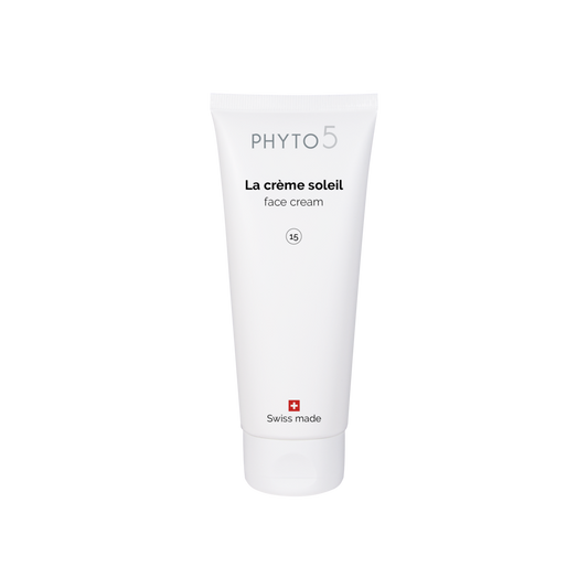 PHYTO  5 gamme suisse la creme soleil SPF 15 creme solaire visage et corps protection 15 creme solaire naturelle creme solaire suisse creme ensoleillante teint sublime creme solaire effet bonne mine filtre naturel cosmetique naturel cosmetique suisse ingredients bio laboratoire suisse soin energetique soin naturel soin holistique